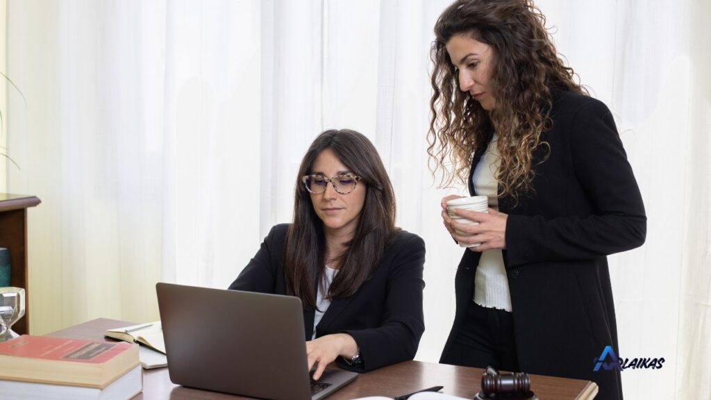 Lawyer using AI-powered tools to improve legal research and document management